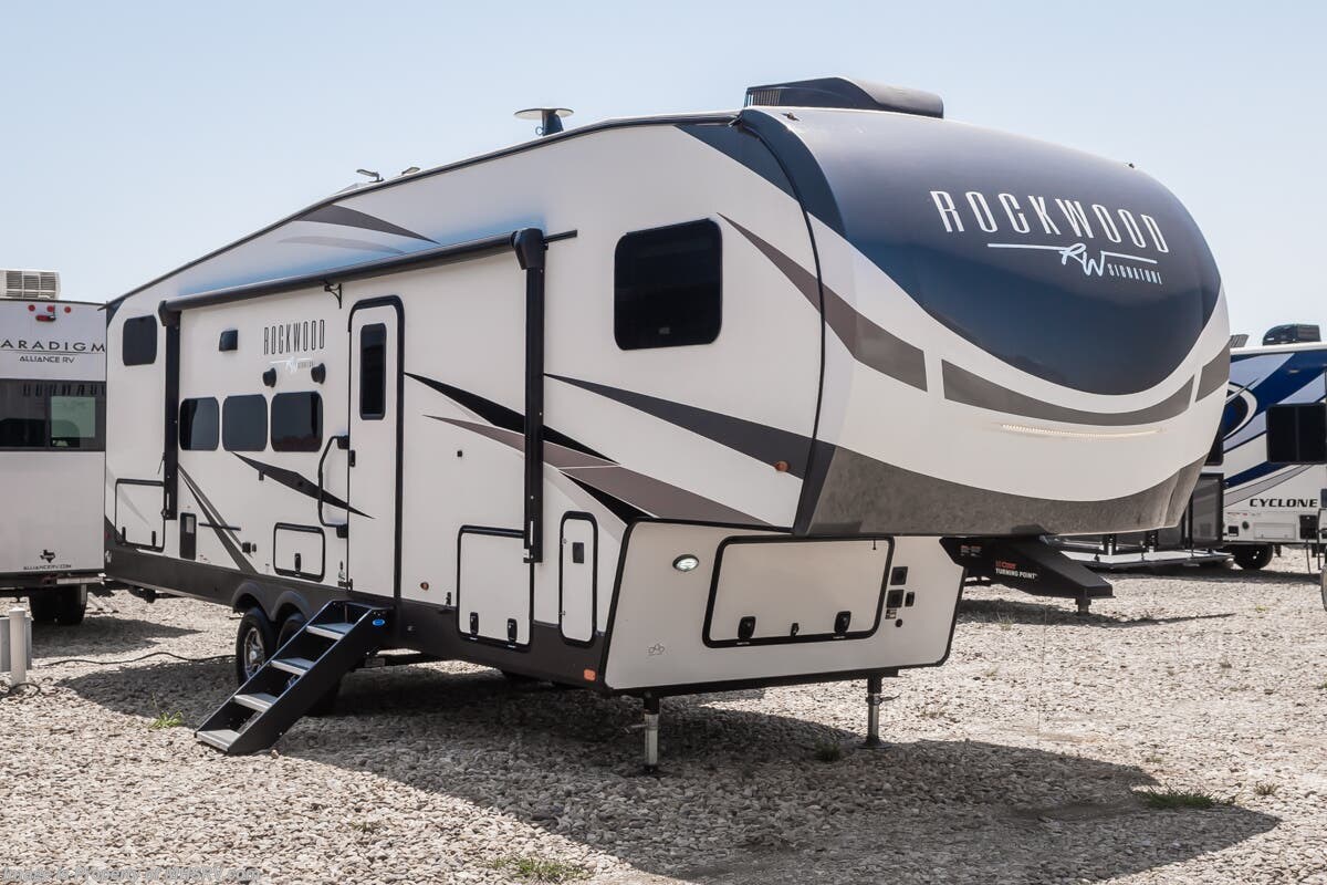 Used 2023 Forest River Rockwood Signature 2891BH available in Alvarado, Texas