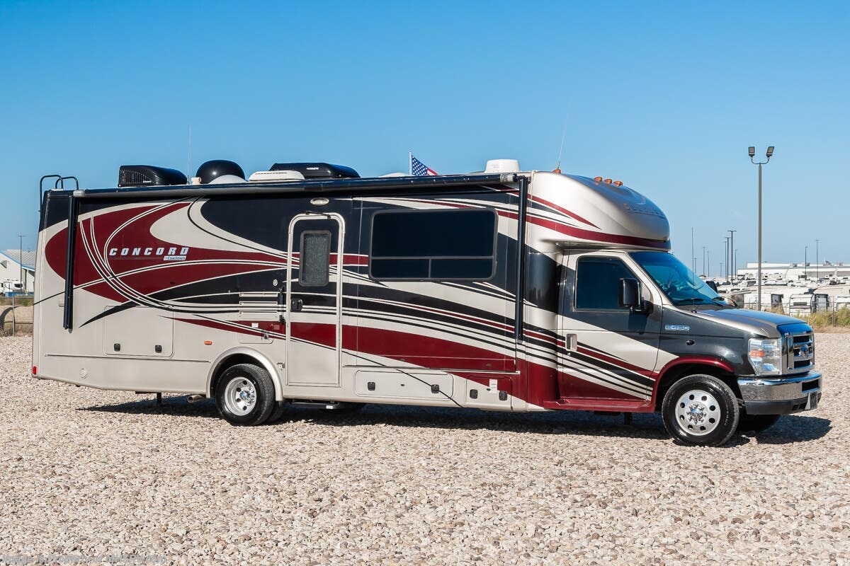 Used 2014  Coachmen Concord 300TS by Coachmen from Motor Home Specialist in Alvarado, TX