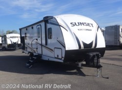  New 2022 CrossRoads Sunset Trail Super Lite 253RB available in Belleville, Michigan