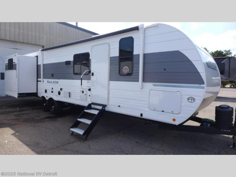 New 2026 Forest River Salem 31KQBTS available in Belleville, Michigan