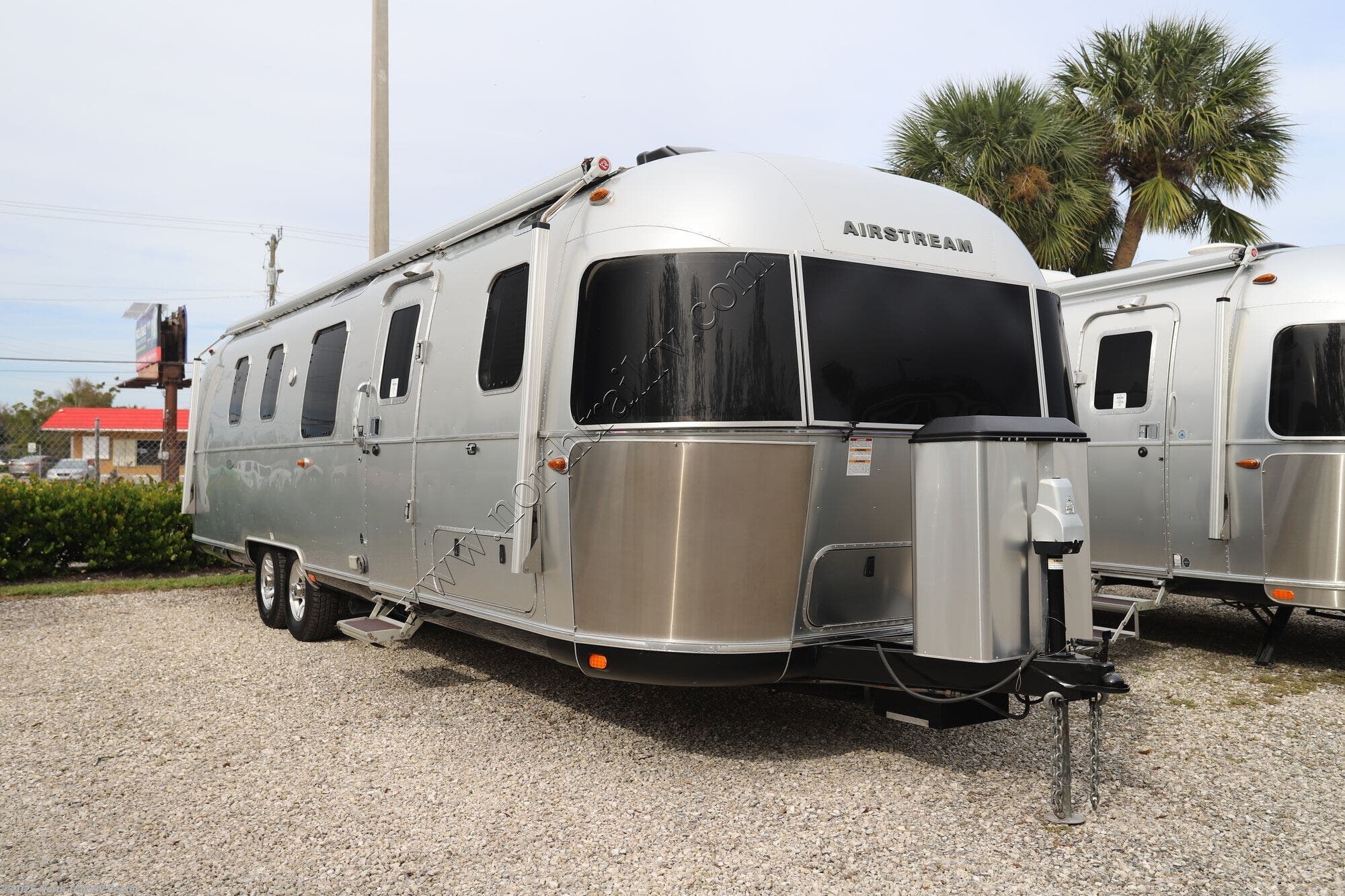 Used 2018 Airstream Classic 33FB available in Fort Myers, Florida