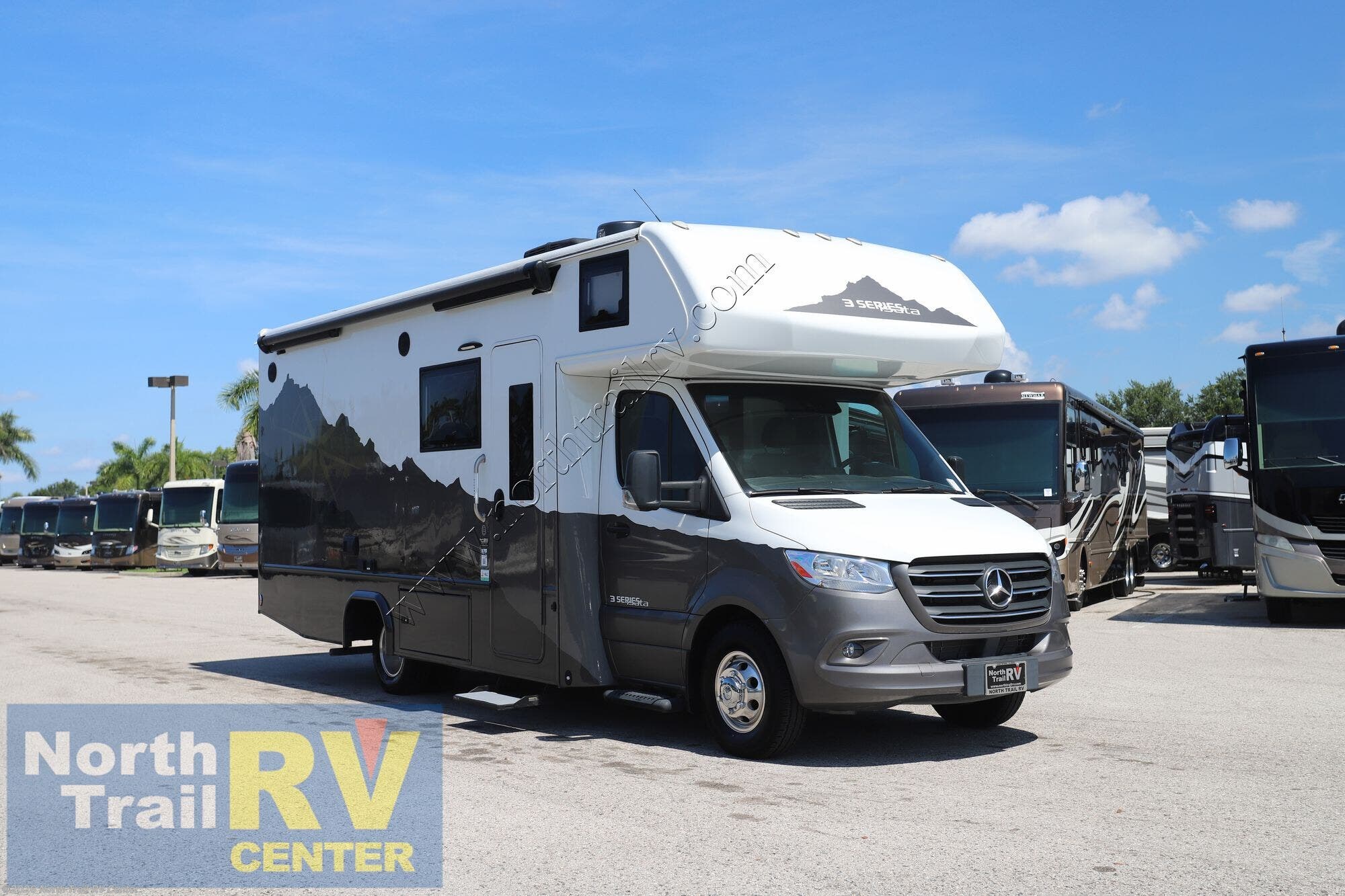 New 2025 Dynamax Corp  Isata 3 24SSSFXM available in Fort Myers, Florida