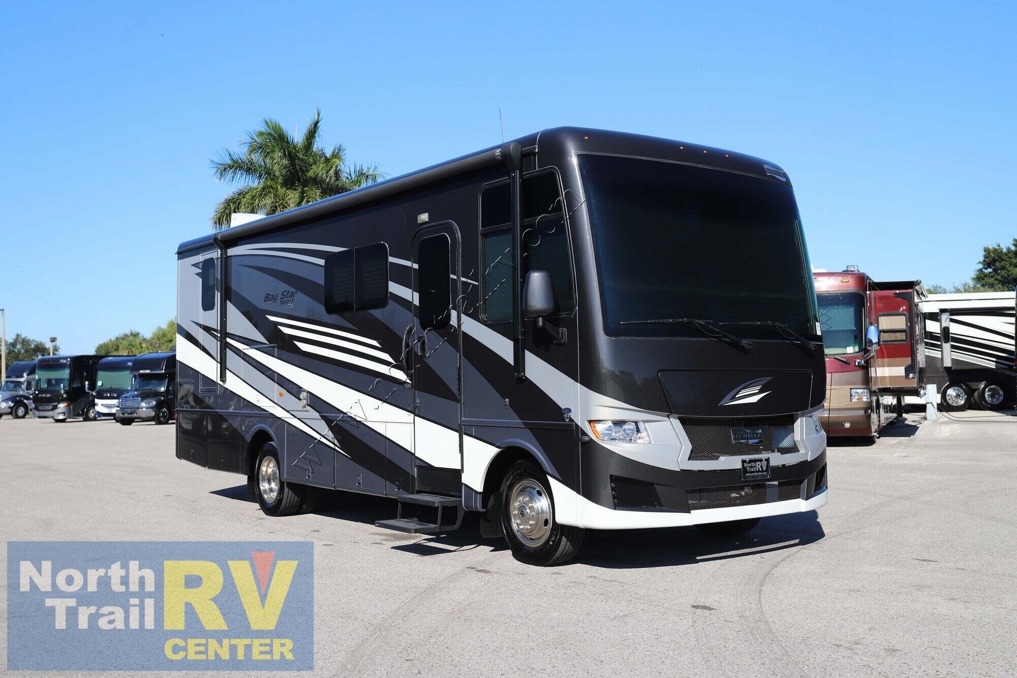 Used 2024 Newmar Bay Star Sport 2813 available in Fort Myers, Florida