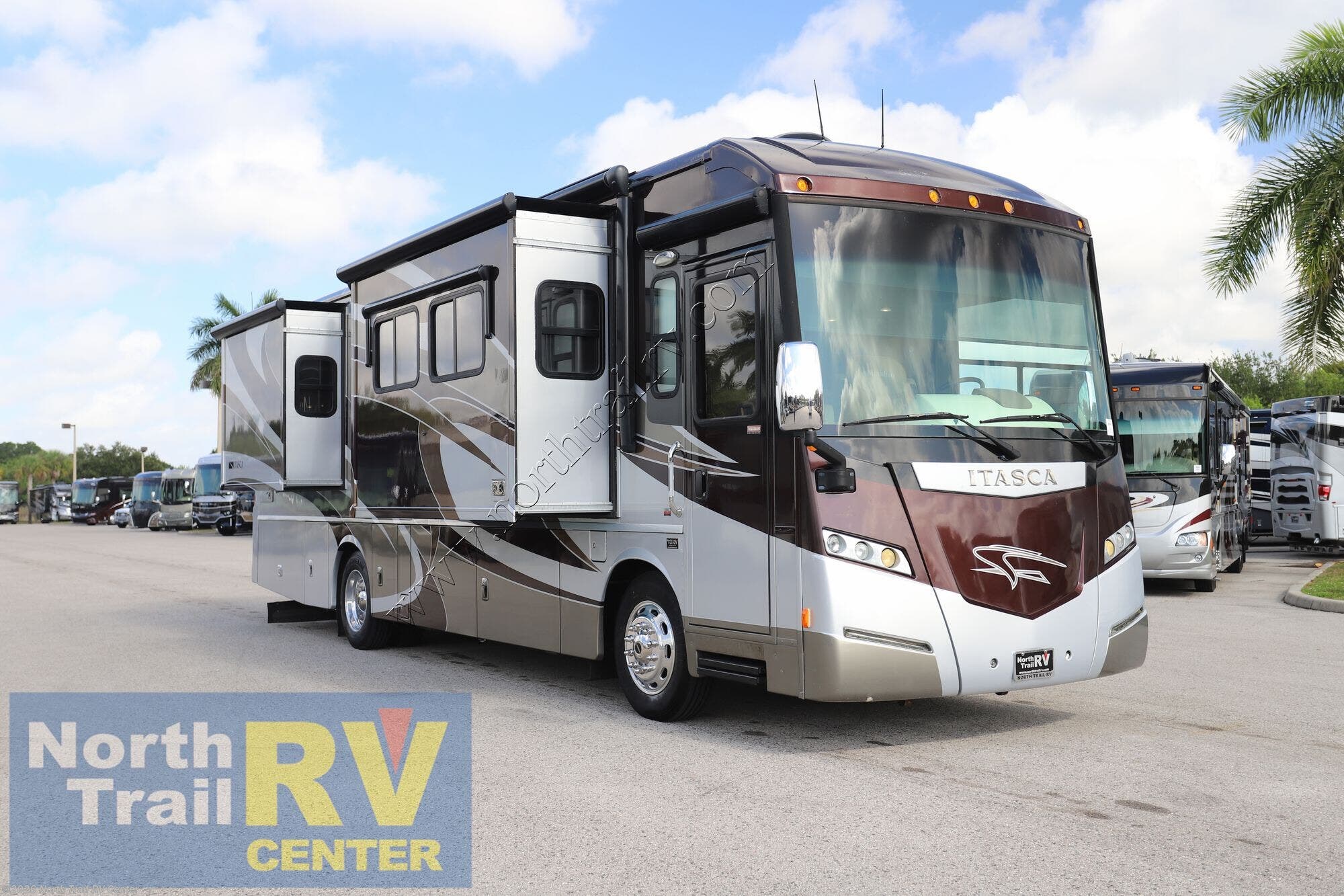 Used 2013 Itasca Meridian 34B available in Fort Myers, Florida