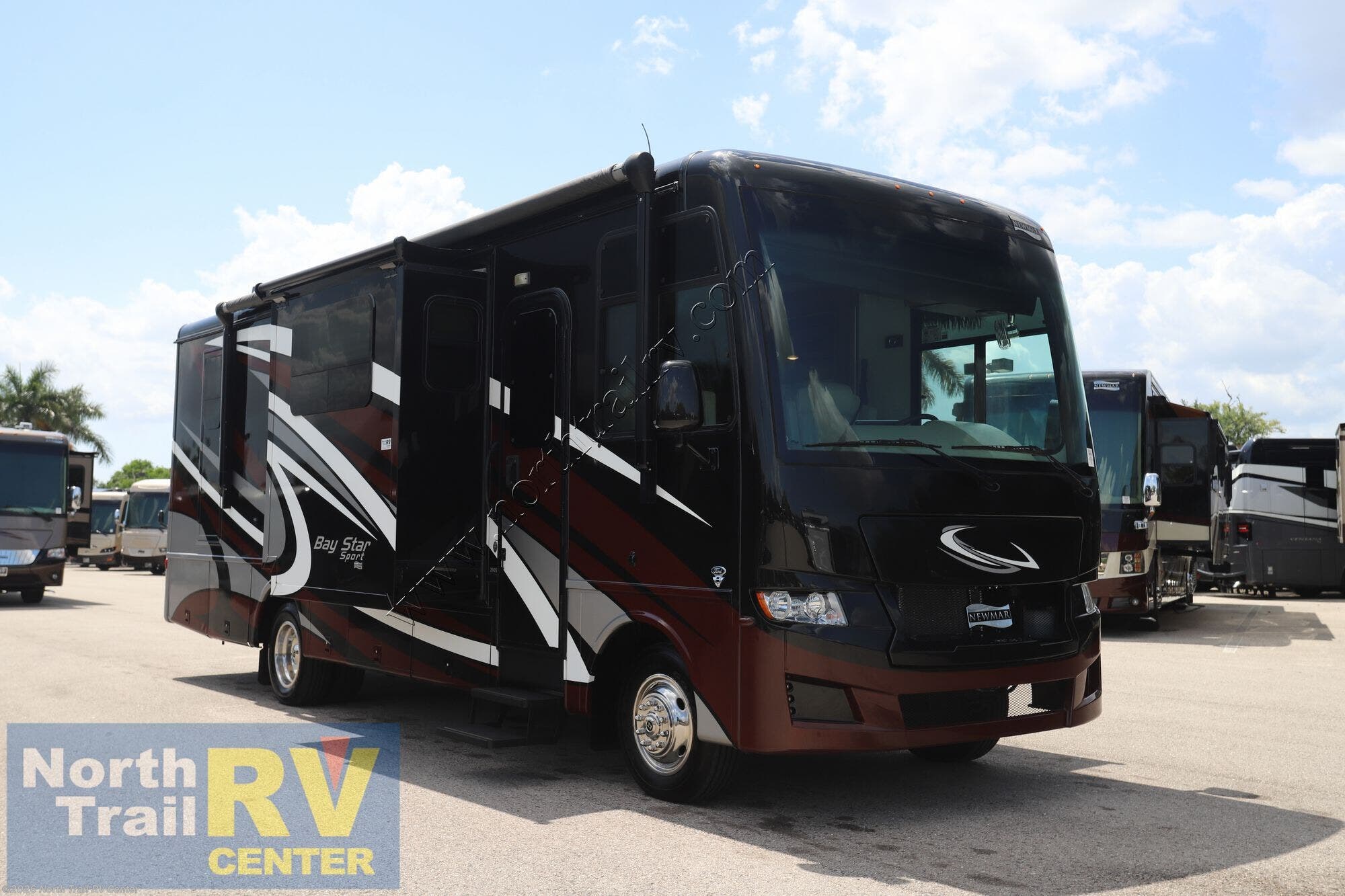 Used 2022 Newmar Bay Star Sport 2905 available in Fort Myers, Florida