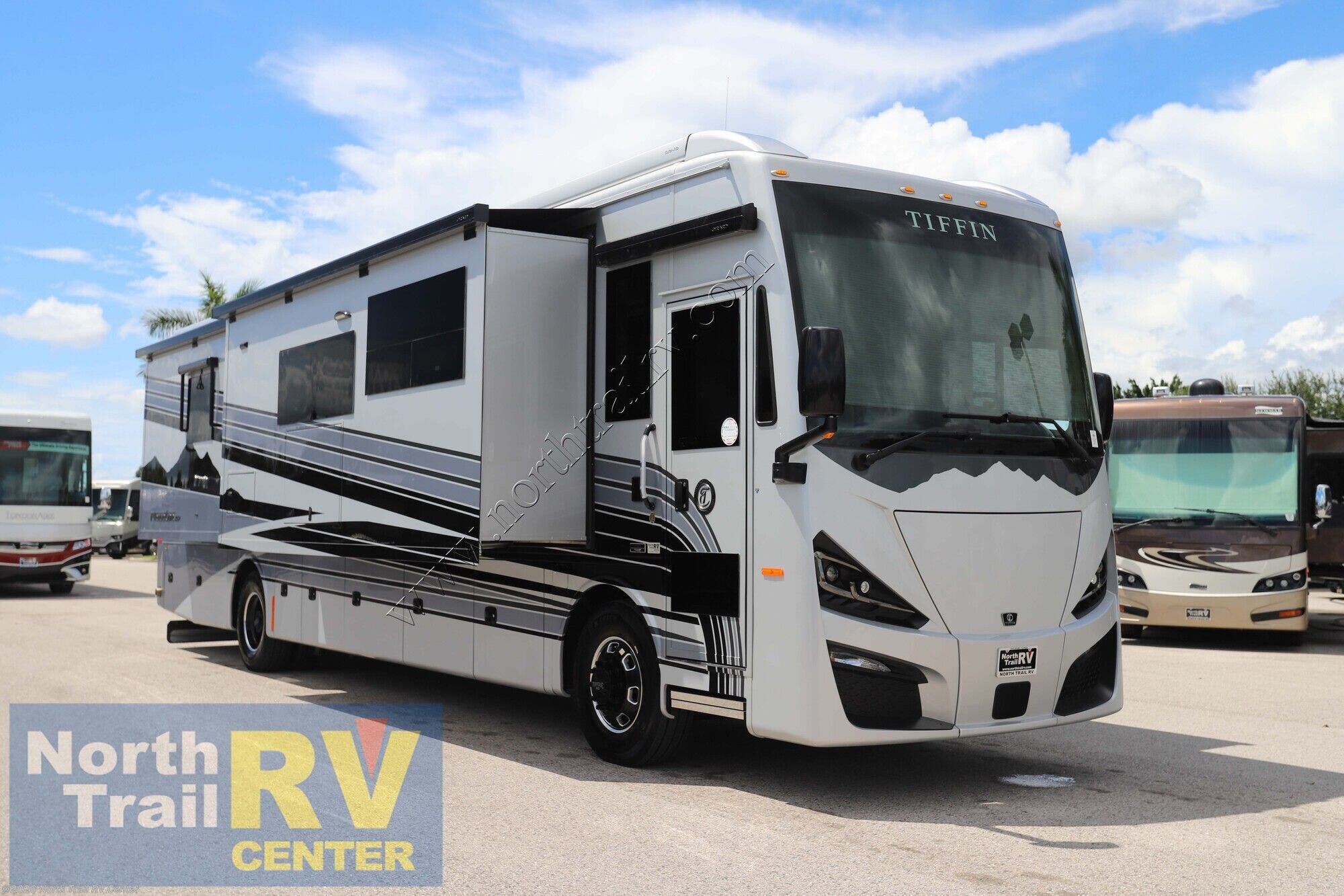 New 2027 Tiffin Phaeton 40RTH available in Fort Myers, Florida