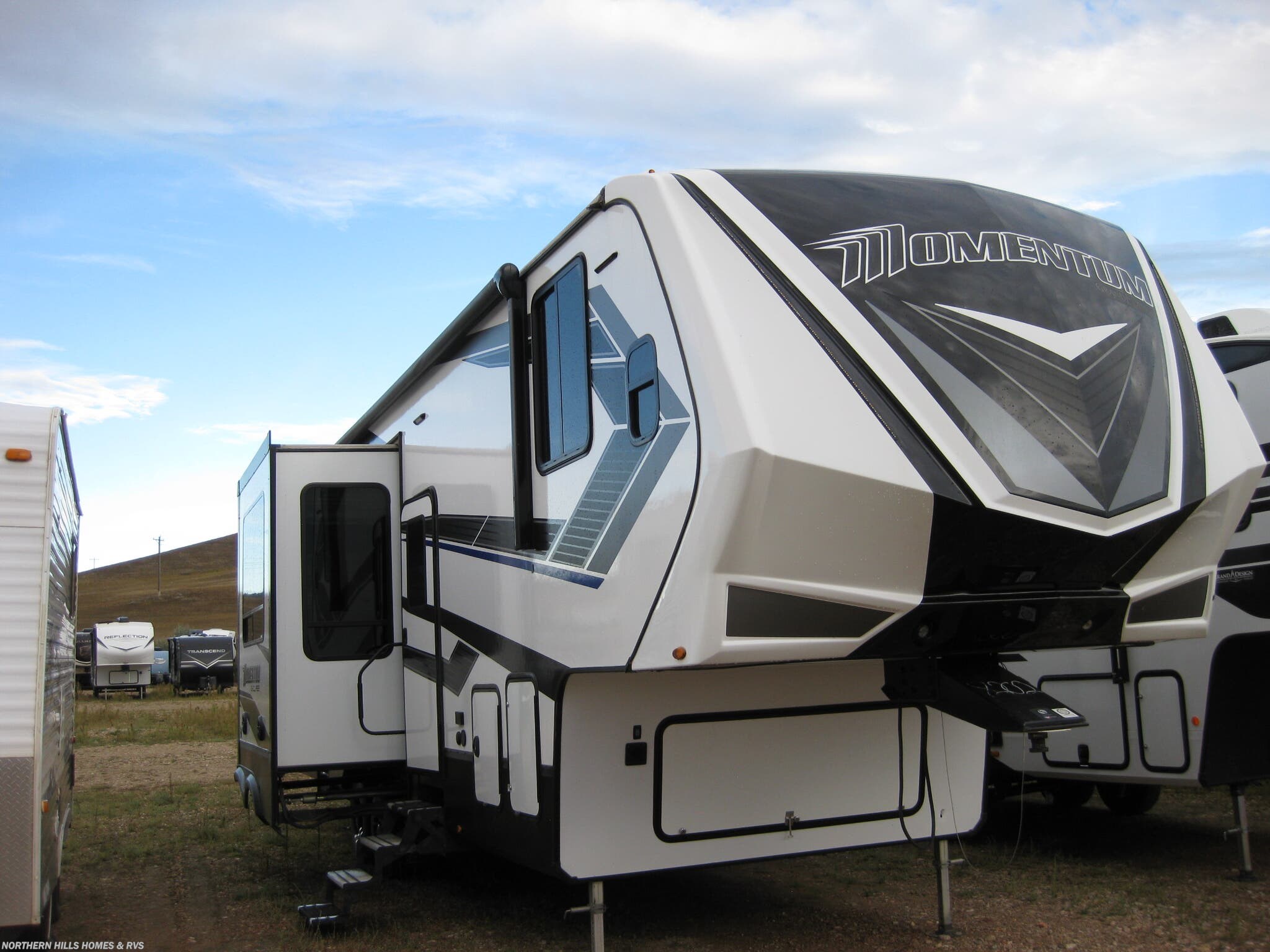 Used 2021 Grand Design Momentum G-Class 320G available in Whitewood, South Dakota