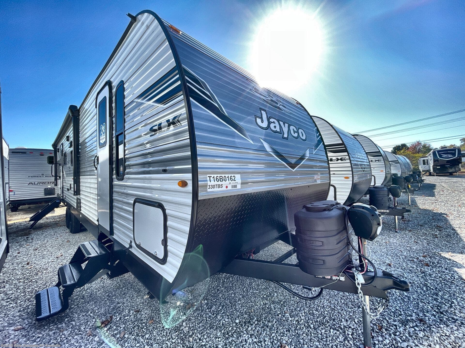 New 2026 Jayco Jay Flight SLX 330TBS available in Louisville, Tennessee