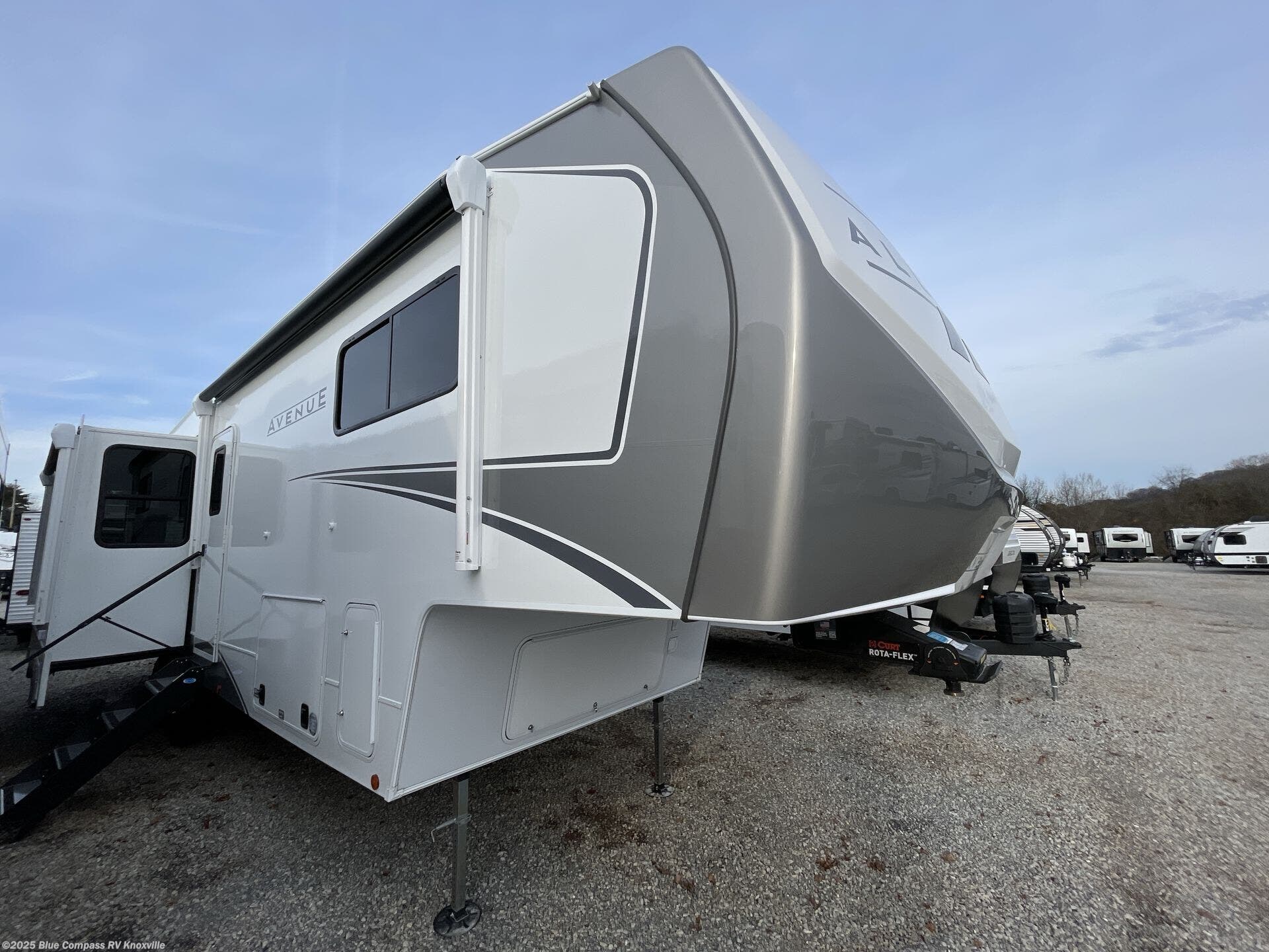 New 2026 Alliance RV Avenue 32RLS available in Louisville, Tennessee
