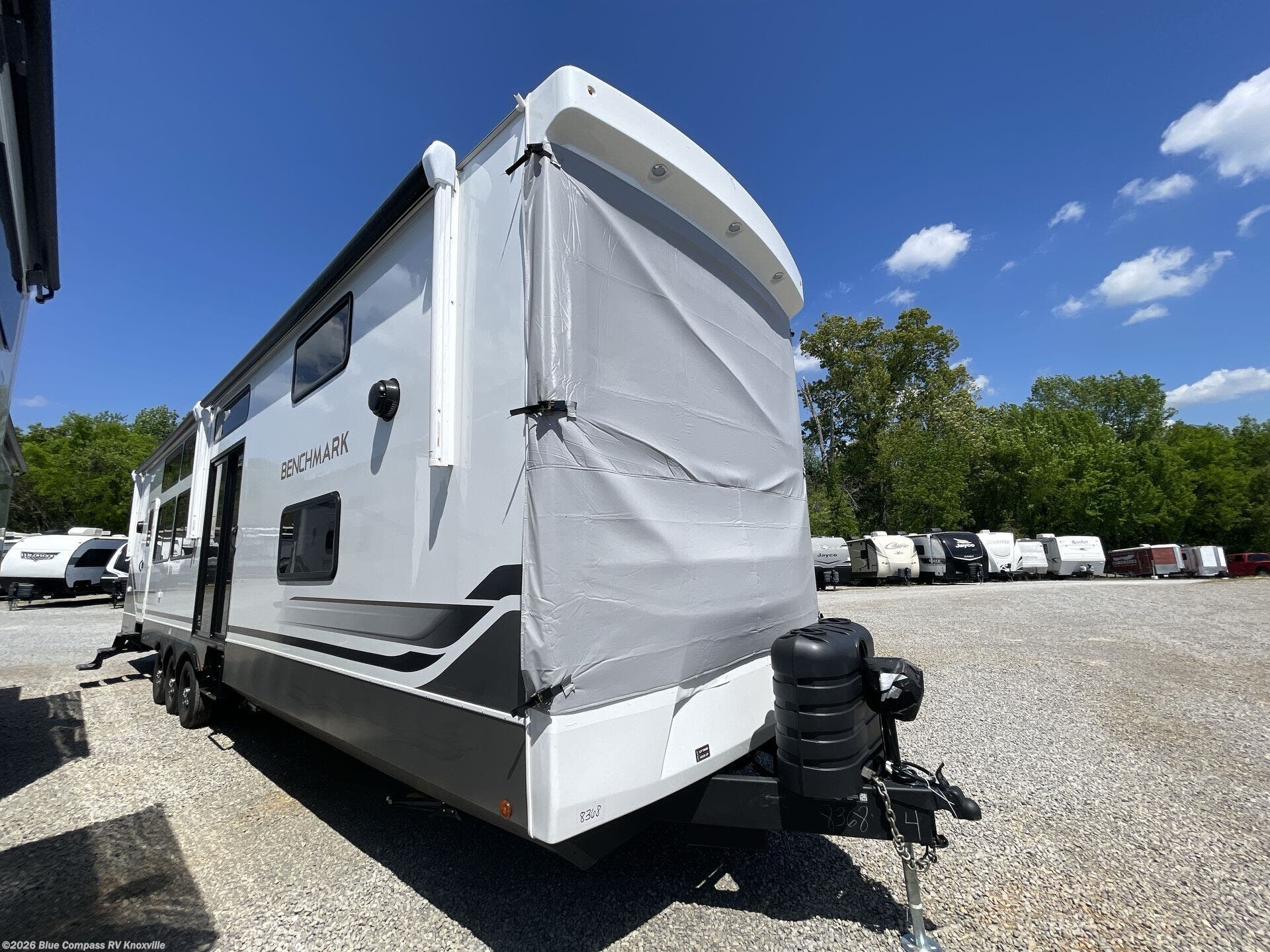 New 2026 Alliance RV Benchmark 44LFT available in Louisville, Tennessee