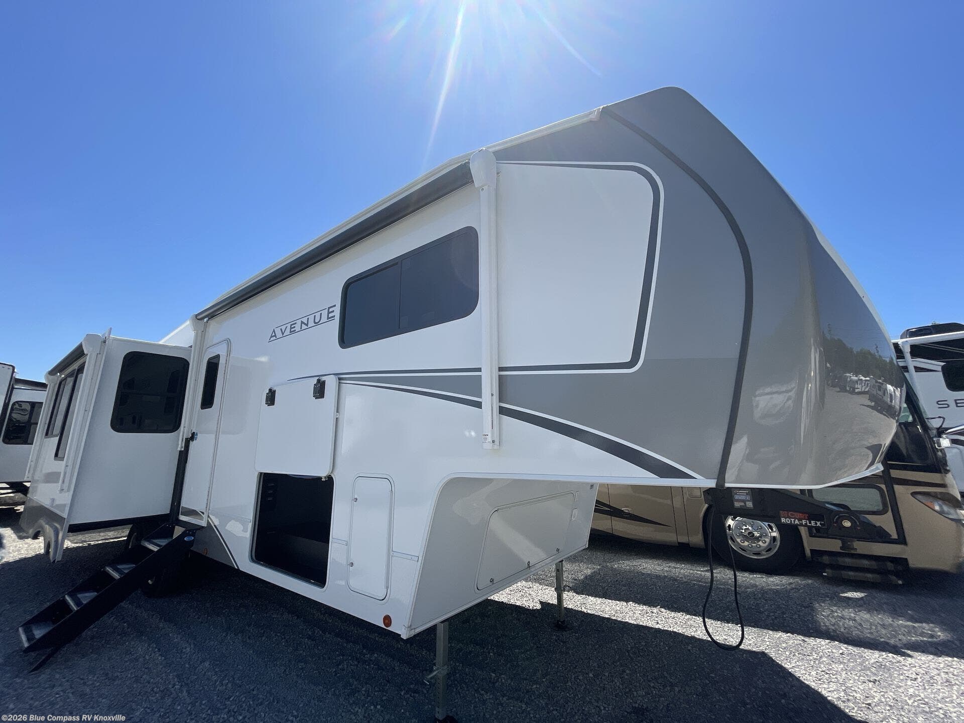 New 2026 Alliance RV Avenue 32RLS available in Louisville, Tennessee
