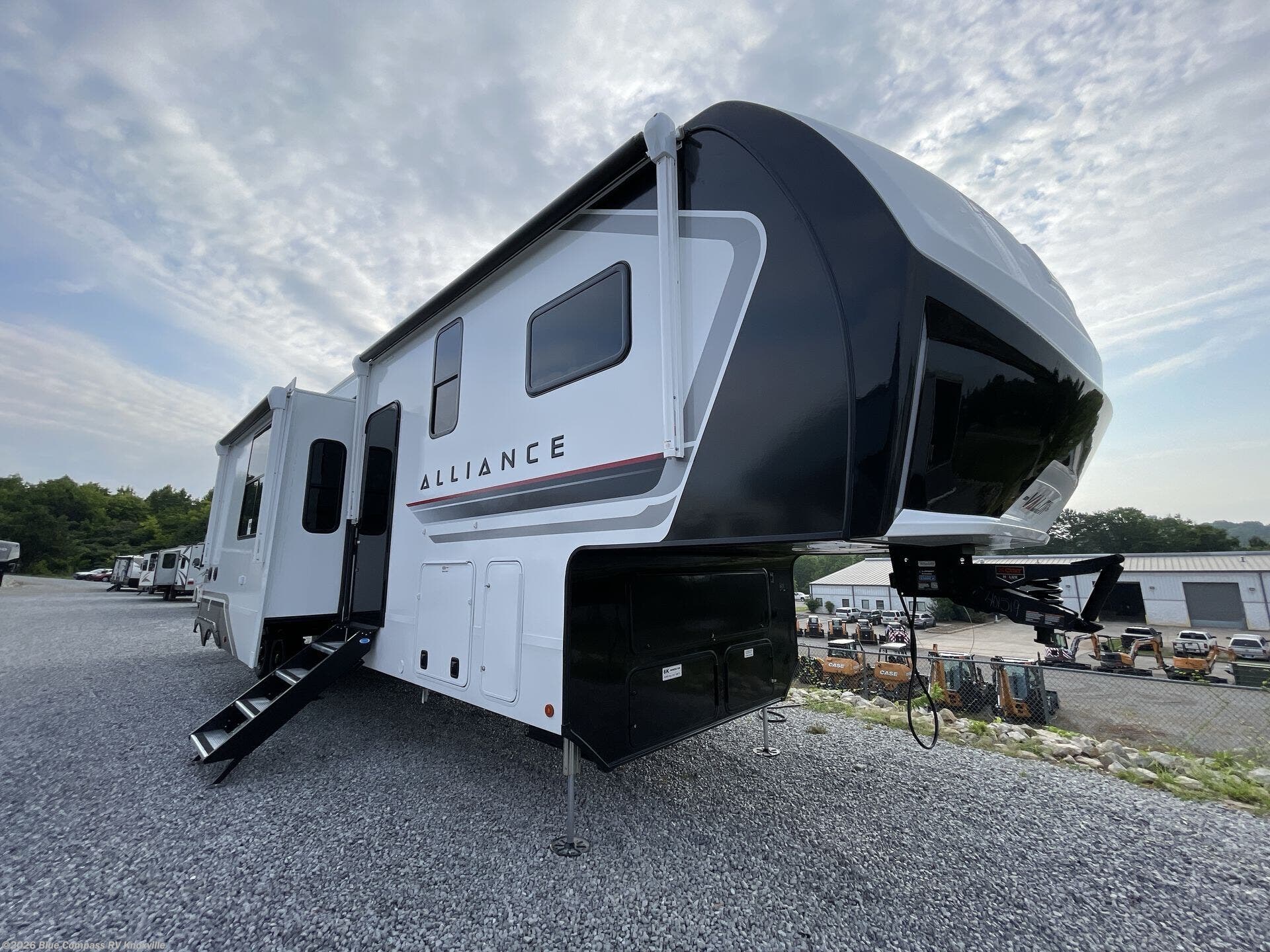 New 2027 Alliance RV Valor 37V11 available in Louisville, Tennessee