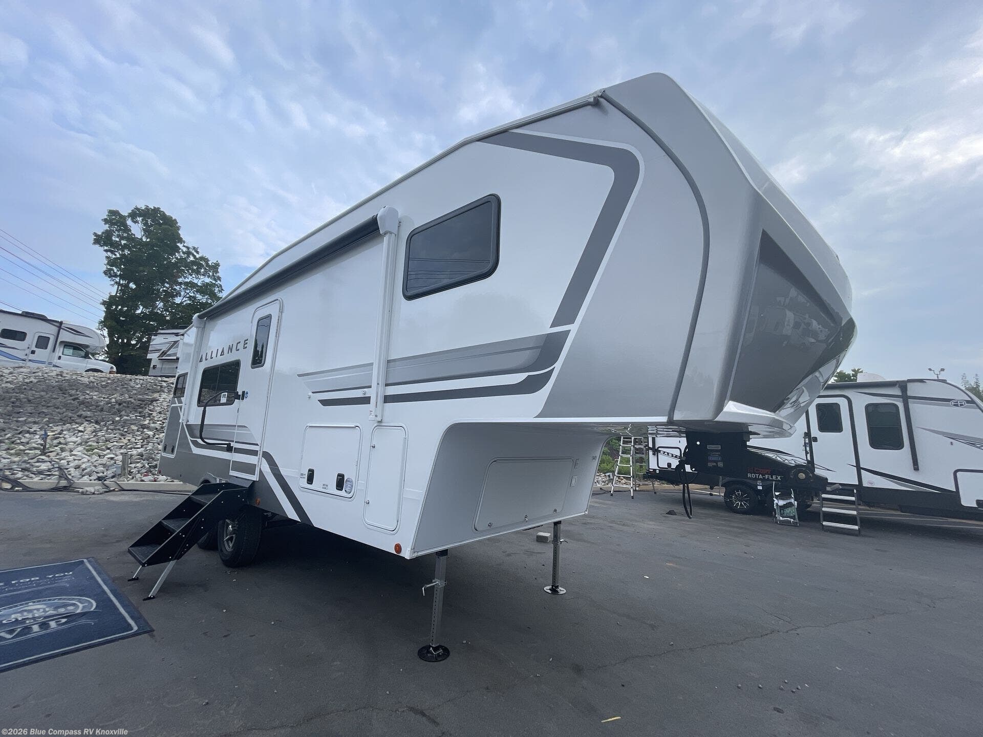 New 2027 Alliance RV Avenue All-Access 23ML available in Louisville, Tennessee