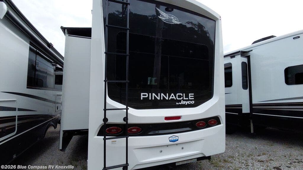 New 2026 Jayco Pinnacle 36FBTS available in Louisville, Tennessee