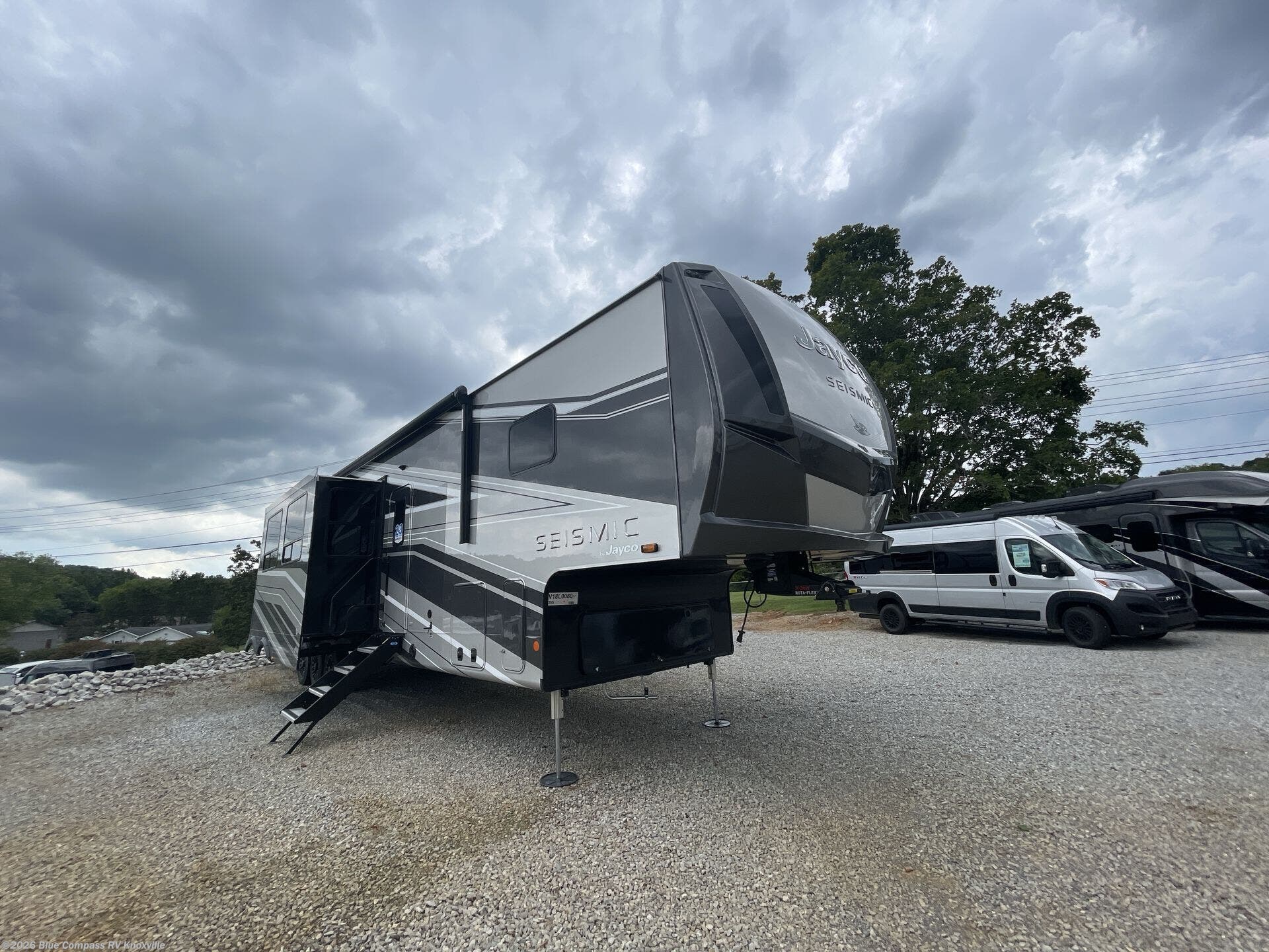 New 2027 Jayco Seismic 395 available in Louisville, Tennessee