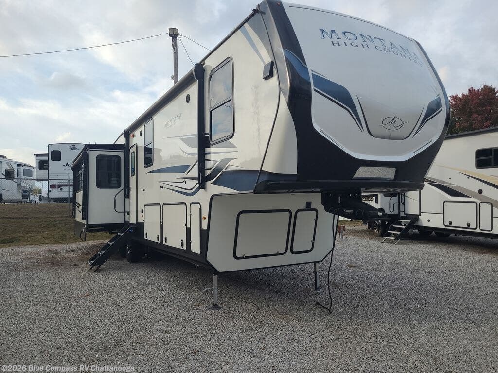 Used 2022 Keystone Montana 385BR available in Ringgold, Georgia