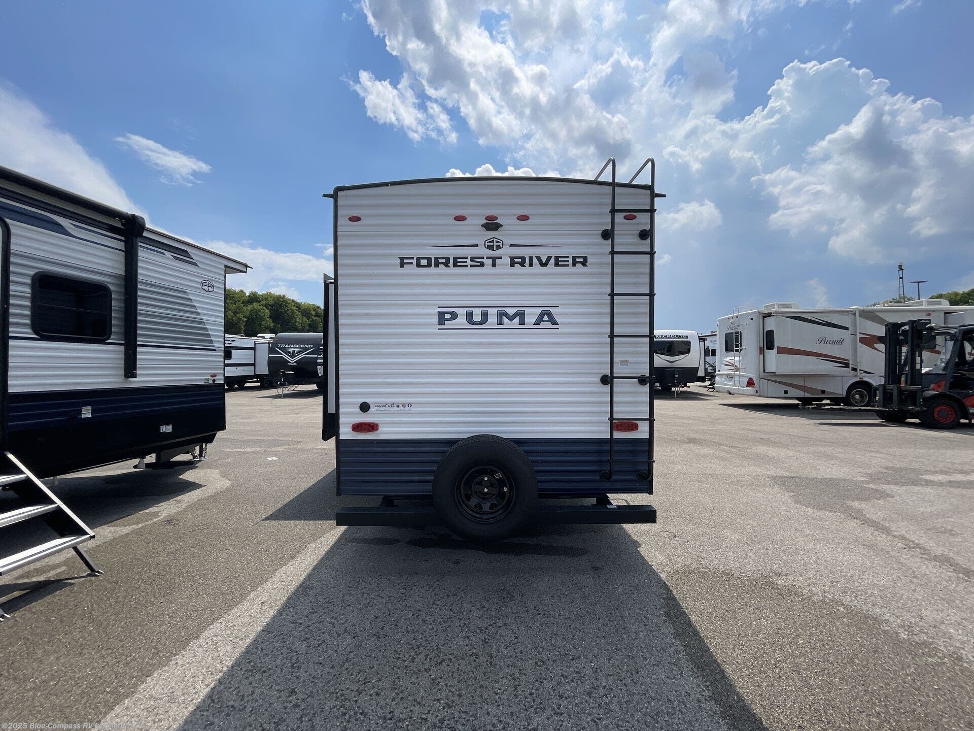 New 2025 Palomino Puma 337BH available in Georgetown, Kentucky