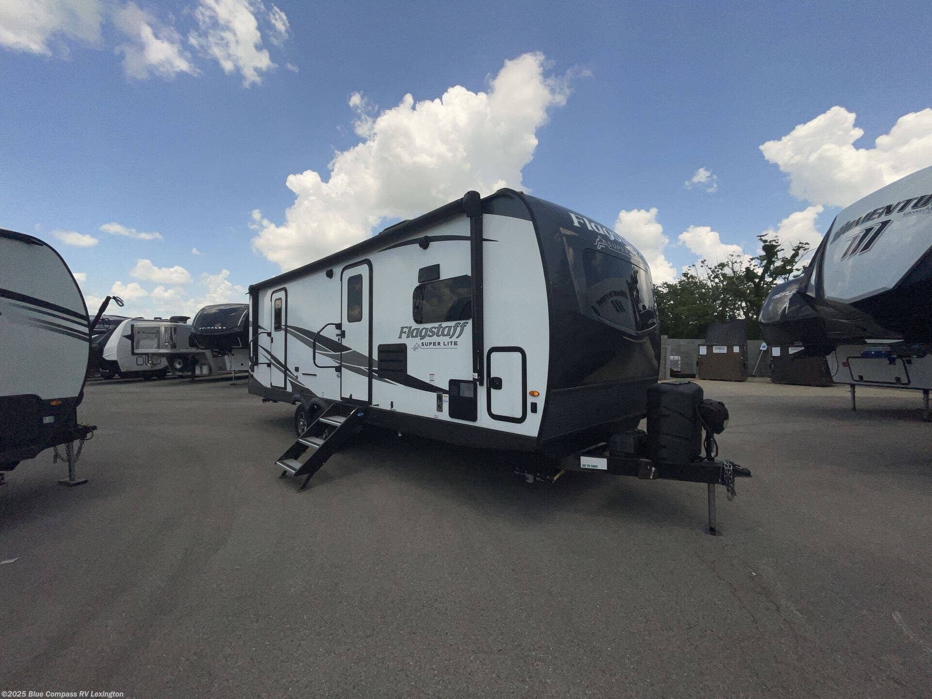 Used 2023 Forest River Flagstaff Super Lite 26FKBS available in Georgetown, Kentucky