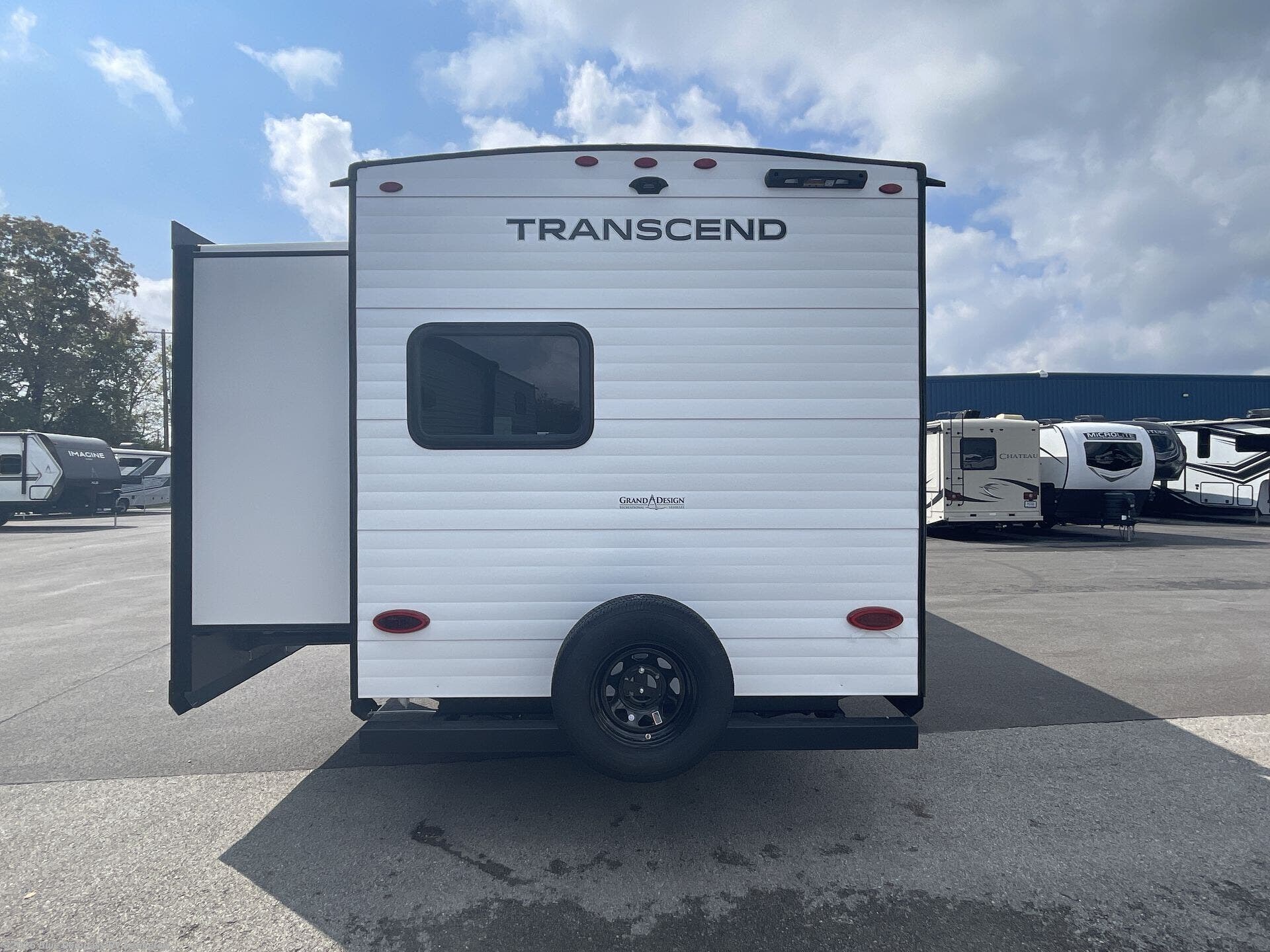 New 2026 Grand Design Transcend 325BHT available in Georgetown, Kentucky