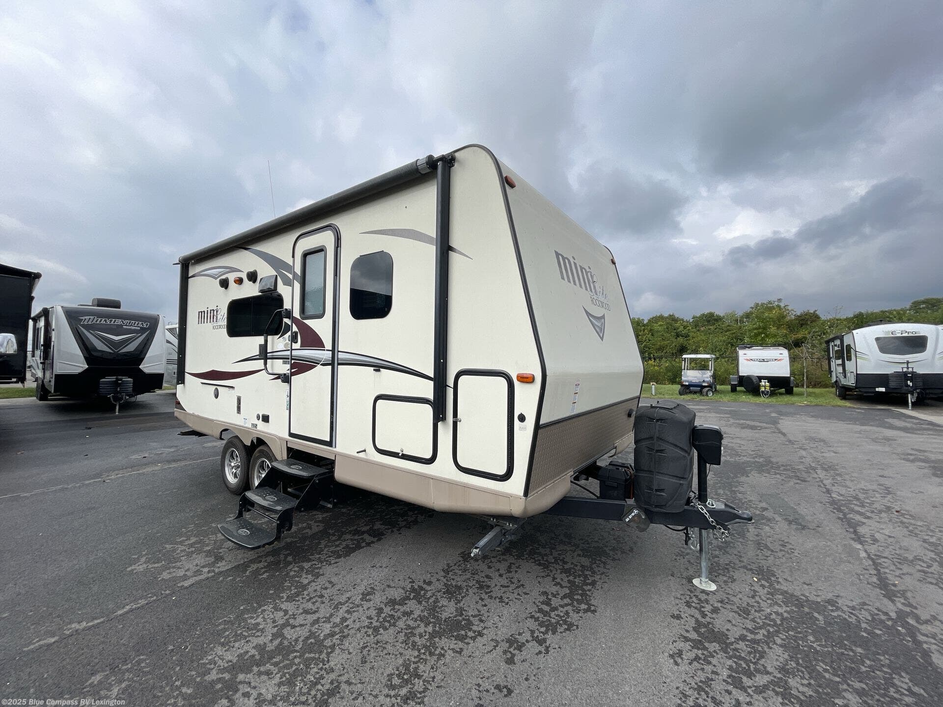 Used 2017 Forest River Rockwood Mini Lite 2104S available in Georgetown, Kentucky
