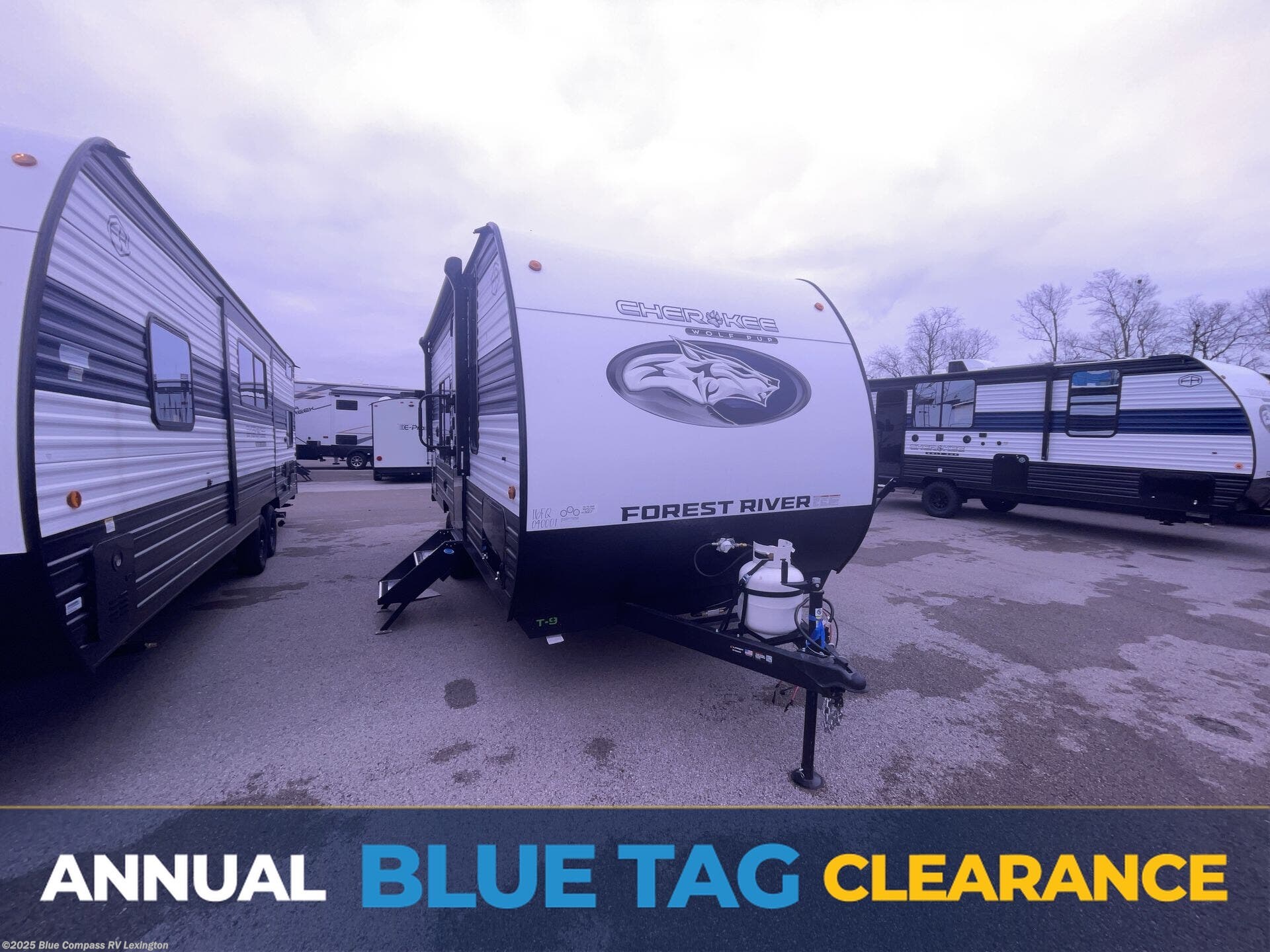 New 2026 Forest River Cherokee Wolf Pup 16FQW available in Georgetown, Kentucky