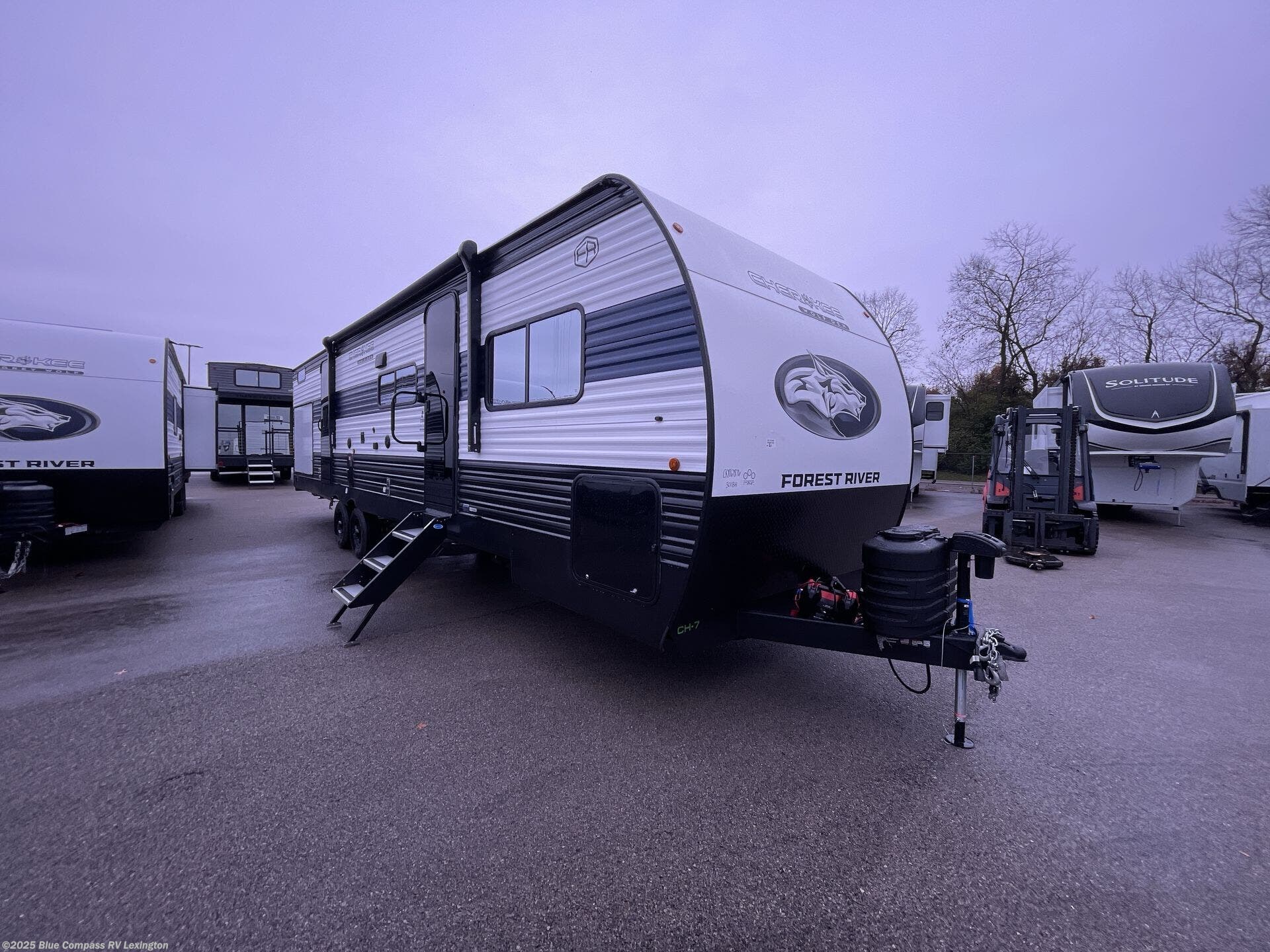 New 2026 Forest River Cherokee Wolf Den 301BH available in Georgetown, Kentucky