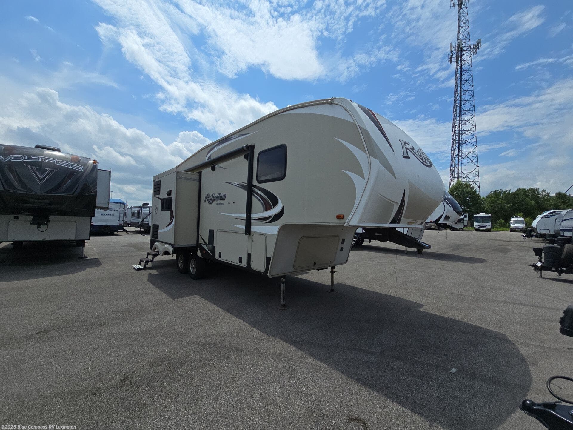 Used 2017 Grand Design Reflection 26RL available in Georgetown, Kentucky