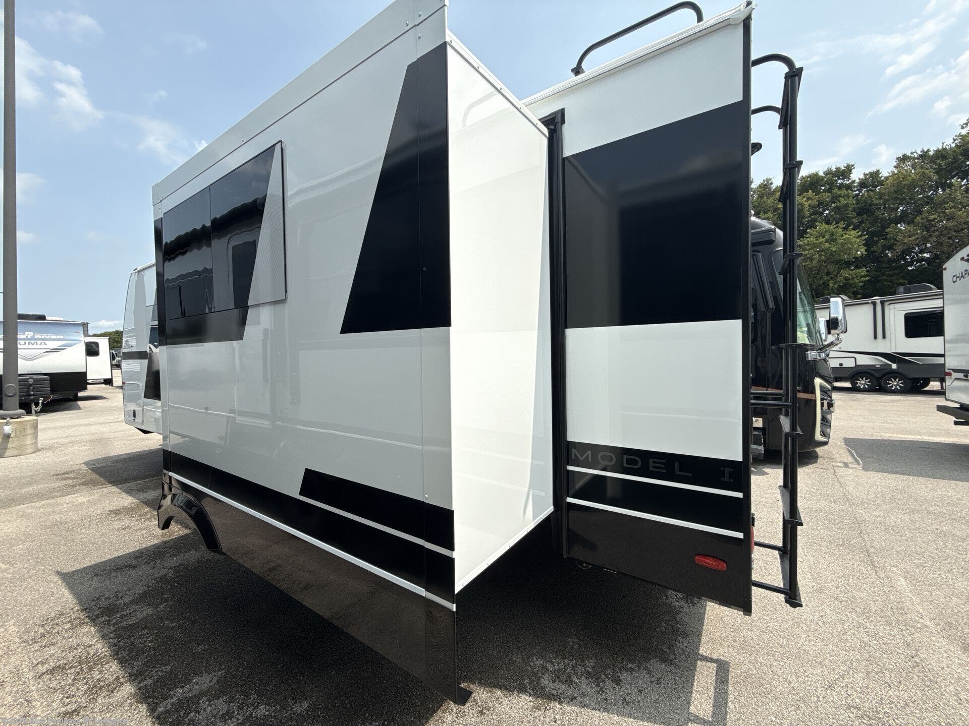 New 2027 Brinkley RV Model I 275 available in Georgetown, Kentucky