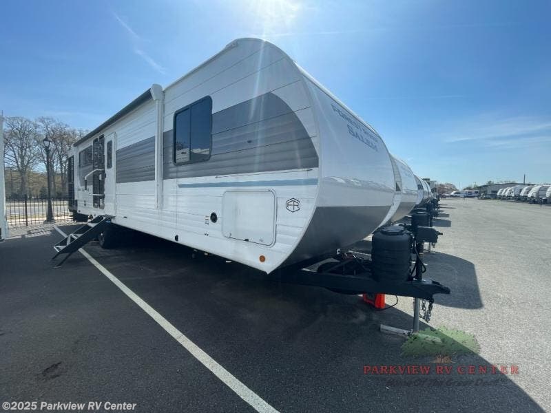 New 2025 Forest River Salem 34VERANDA available in Smyrna, Delaware