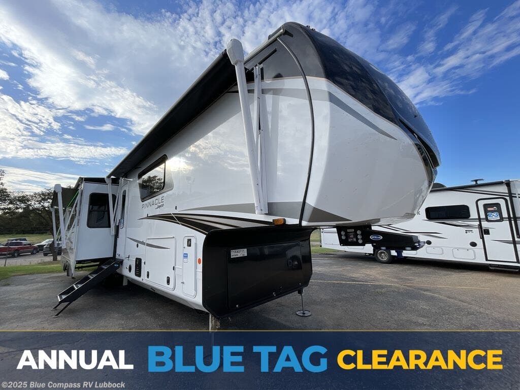 New 2026 Jayco Pinnacle 38FBRK available in Lubbock, Texas