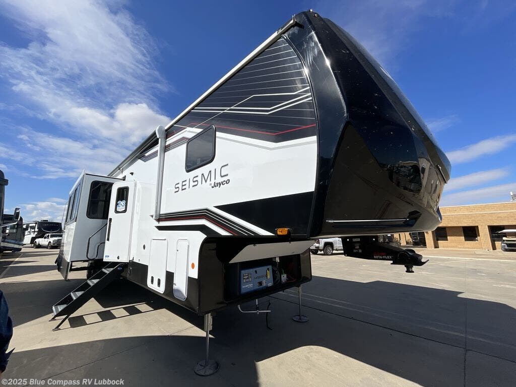 New 2026 Jayco Seismic 395 available in Lubbock, Texas