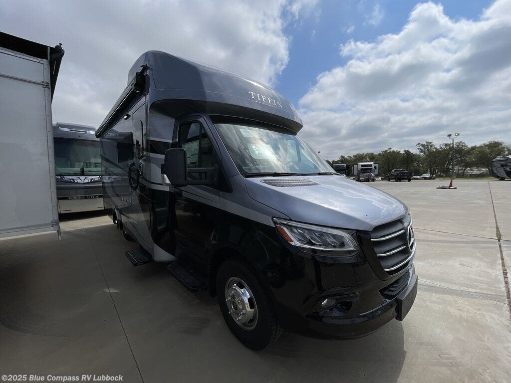 New 2026 Tiffin Wayfarer 25 XRW available in Lubbock, Texas