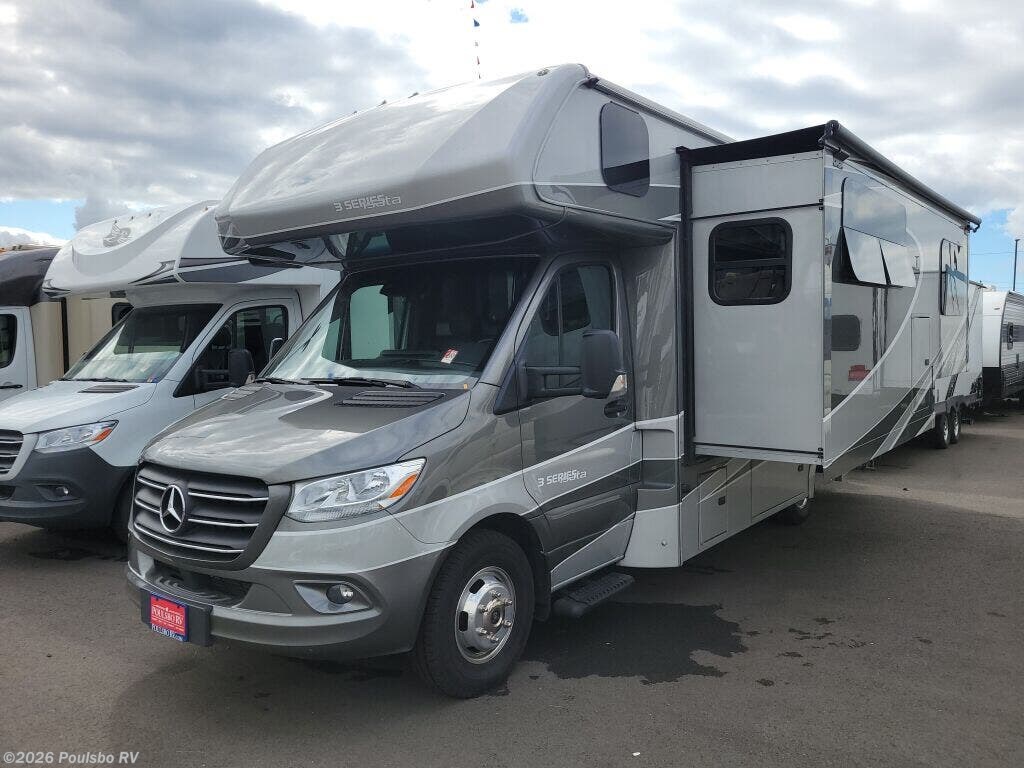 Used 2022 Dynamax Corp  Isata-3 24FW available in Kent, Washington