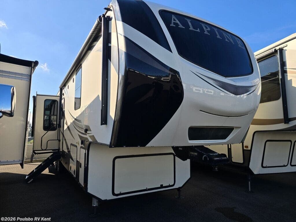 Used 2018 Keystone Alpine Alpine available in Kent, Washington