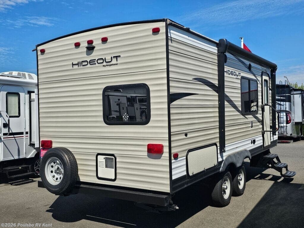 Used 2018  Keystone Hideout Hideout by Keystone from Poulsbo RV Kent in Kent, WA