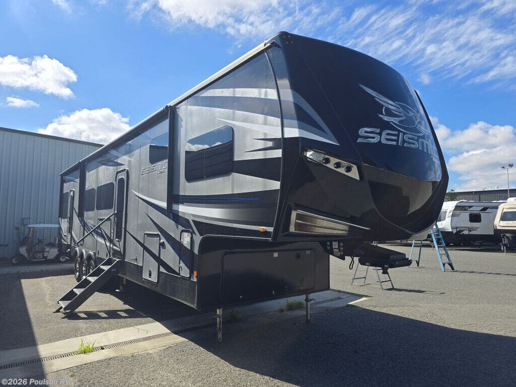 Used 2020 Jayco  Siesmic Siesmic available in Everett, Washington