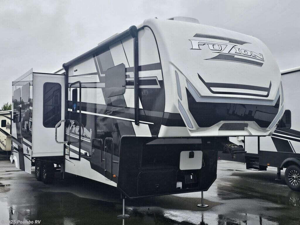 New 2025 Keystone Fuzion ZR292RE available in Sumner, Washington