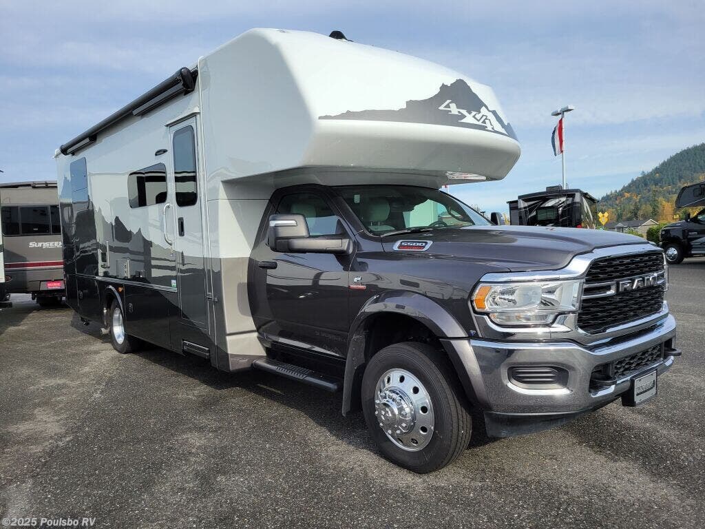 New 2024 Dynamax Corp Isata 5 Series 28SS available in Sumner, Washington