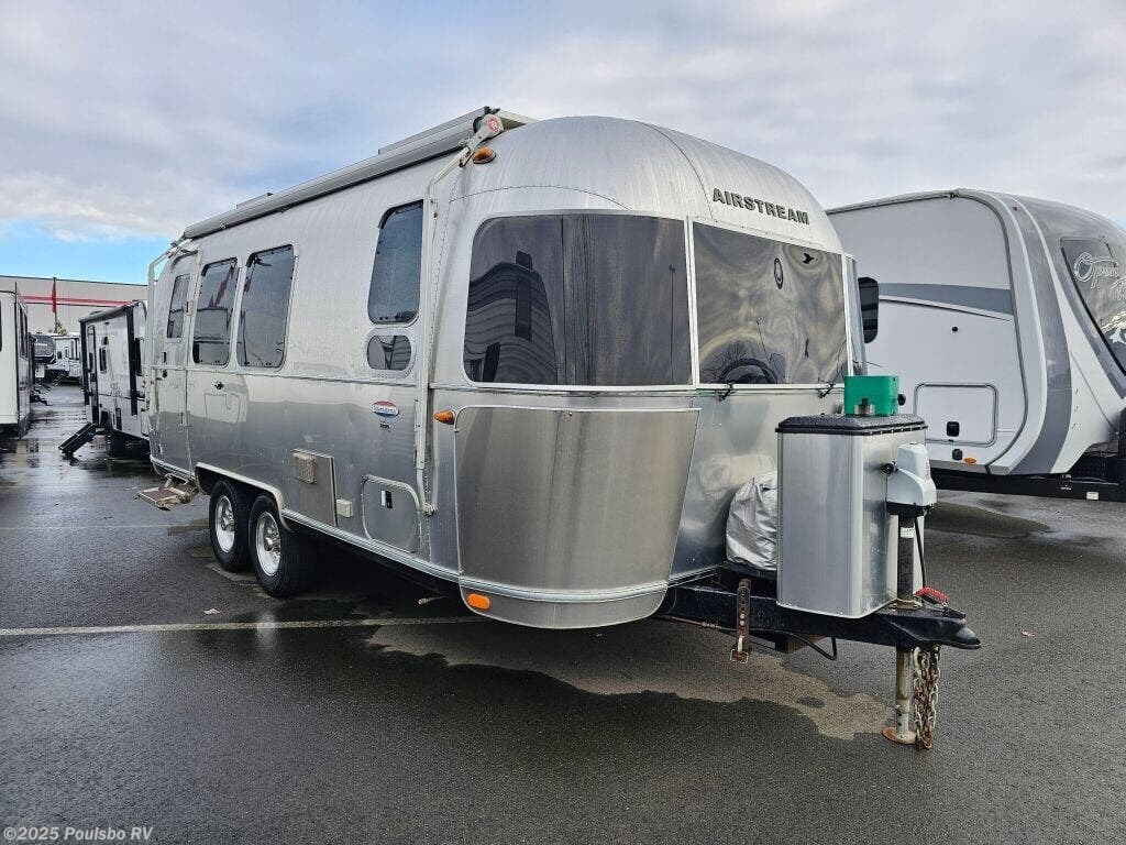Used 2018 Airstream International Signature 23FB available in Sumner, Washington