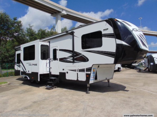 PPL Motor Homes Houston - Houston, Texas Trailer Dealer ...