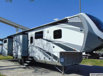 Used 2019 Open Range 3X 427BHS available in Houston, Texas