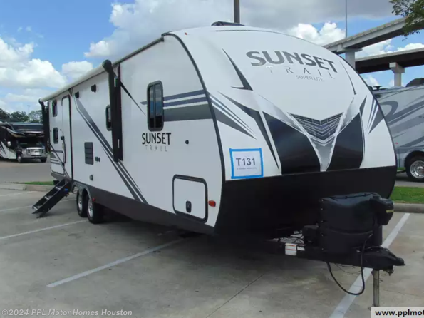 2019 CrossRoads Sunset Trail Super Lite 288BH available in Houston, TX