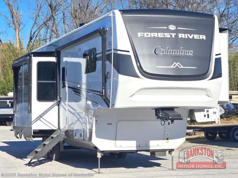 New 2025 Palomino Columbus 376DS available in Huntsville, Alabama