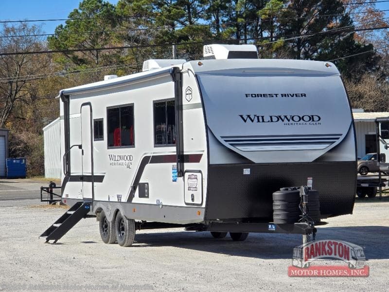 New 2026 Forest River Wildwood Heritage Glen Hyper-Lyte 24RBHL available in Huntsville, Alabama
