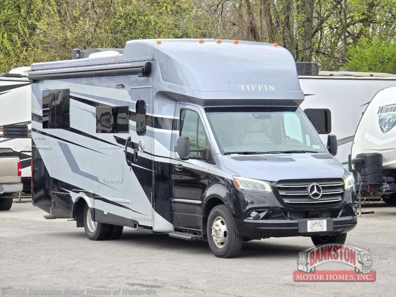 Used 2025 Tiffin Wayfarer 25 XLW available in Huntsville, Alabama