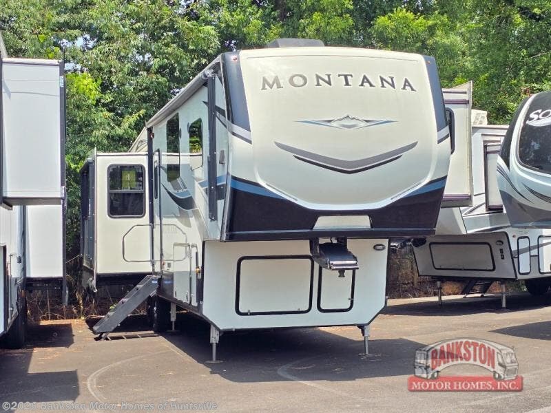 Used 2021 Keystone Montana 3230CK available in Huntsville, Alabama