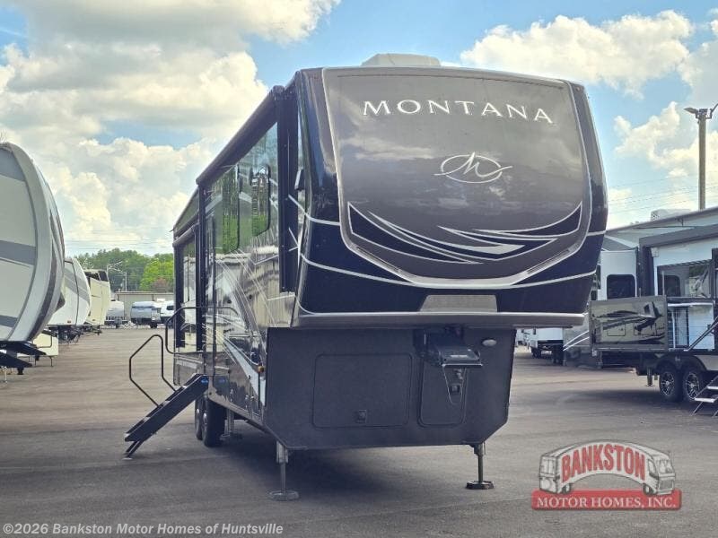 Used 2022 Keystone Montana 3231CK available in Huntsville, Alabama