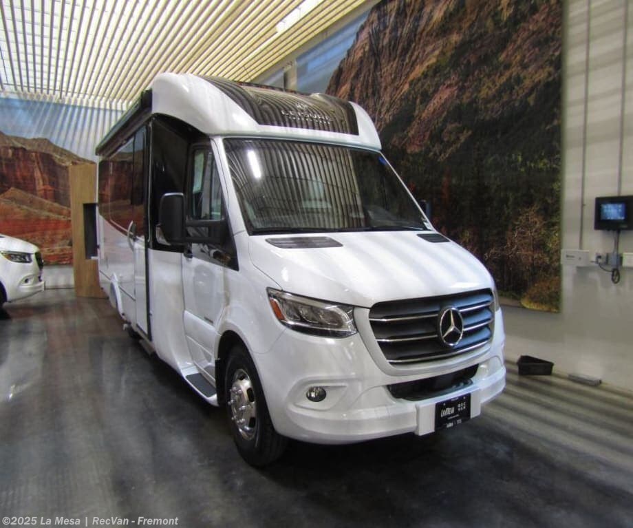 New 2025 Leisure Travel Unity U24MB available in Fremont, California