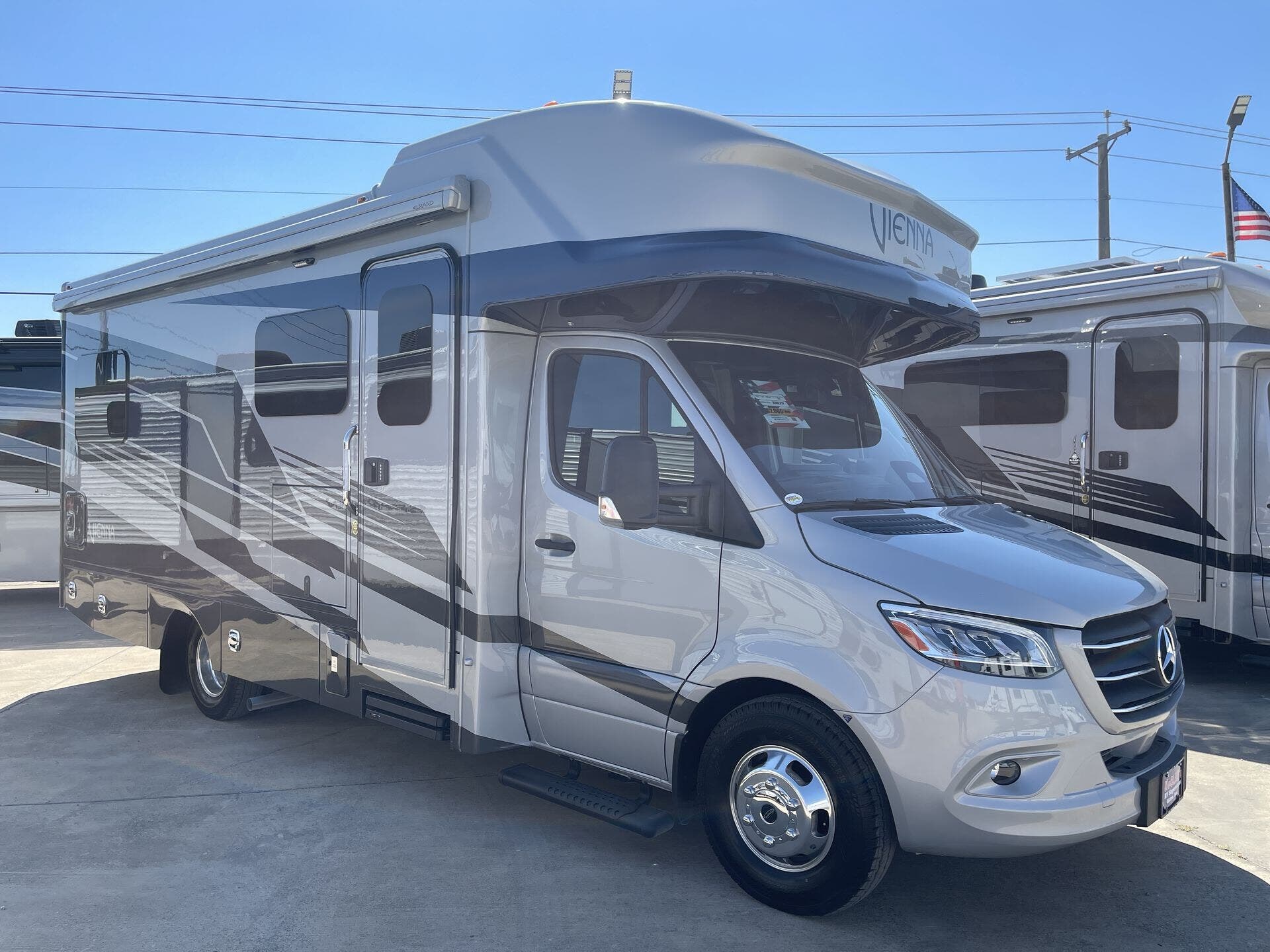 New 2026 Renegade  VIENNA 25TBC available in Kerrville, Texas