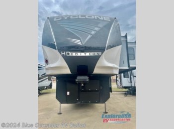 New 2022 Heartland Cyclone 4007 available in Mesquite, Texas